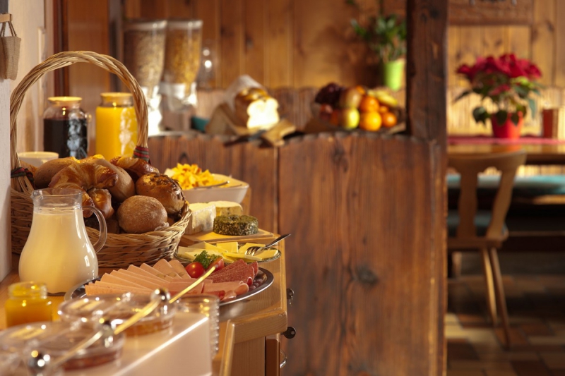 boulangerie-SIX FOURS LES PLAGES-min_breakfast_buffet_food_restaurant_meal_hotel_plate_fresh-718745